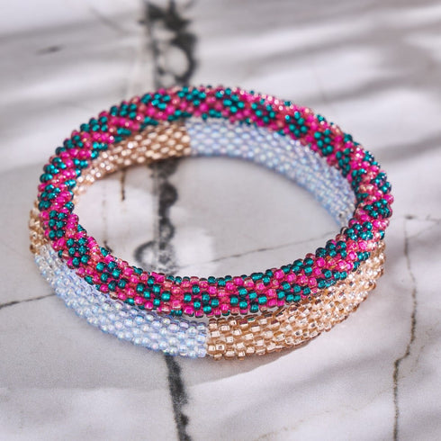 Jungle Framboise | Bracelet de perles de verre de l'Himalaya